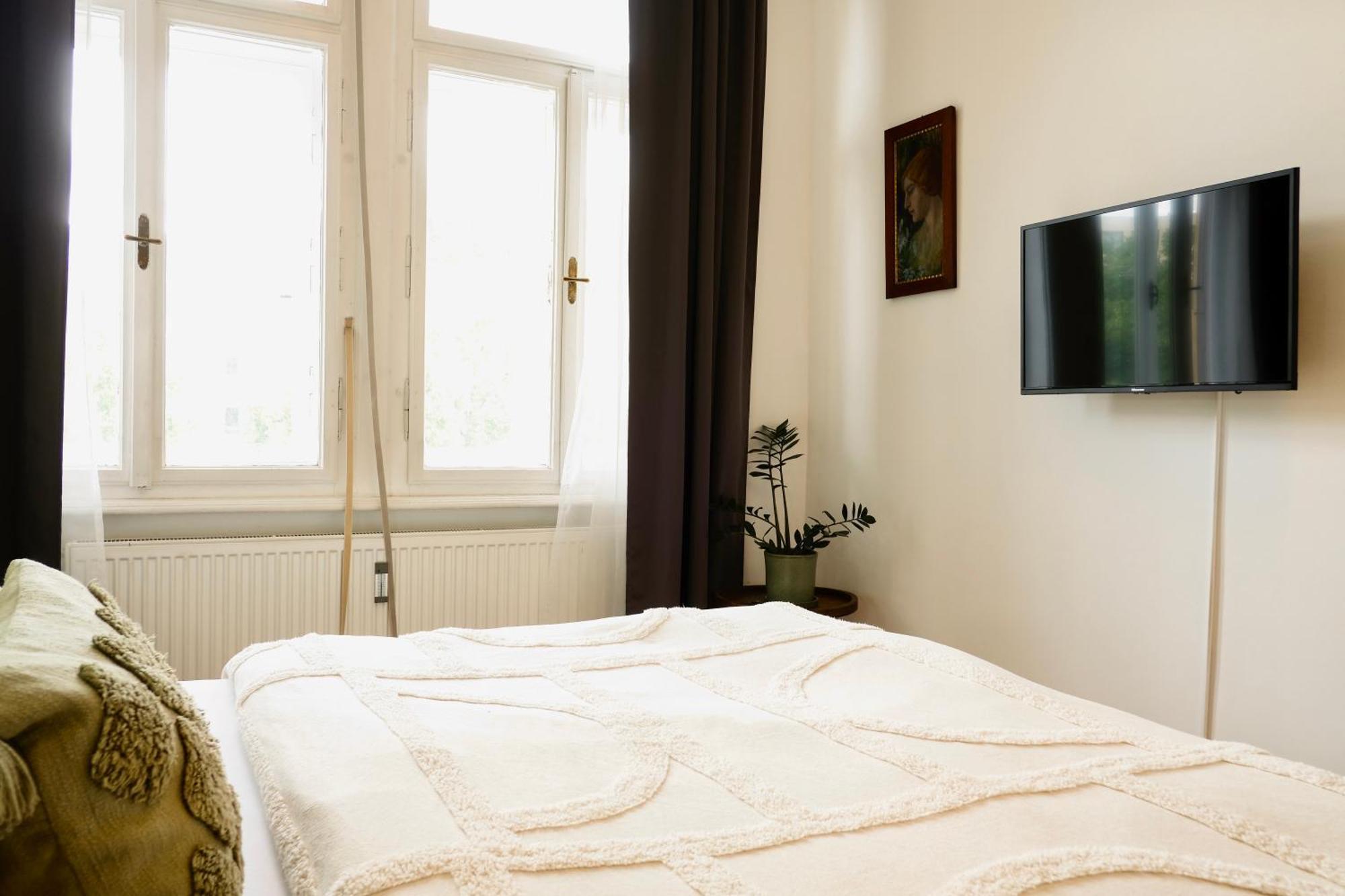 Stilvolles Apartment In Zentraler Lage - Free Parking Graz Bagian luar foto