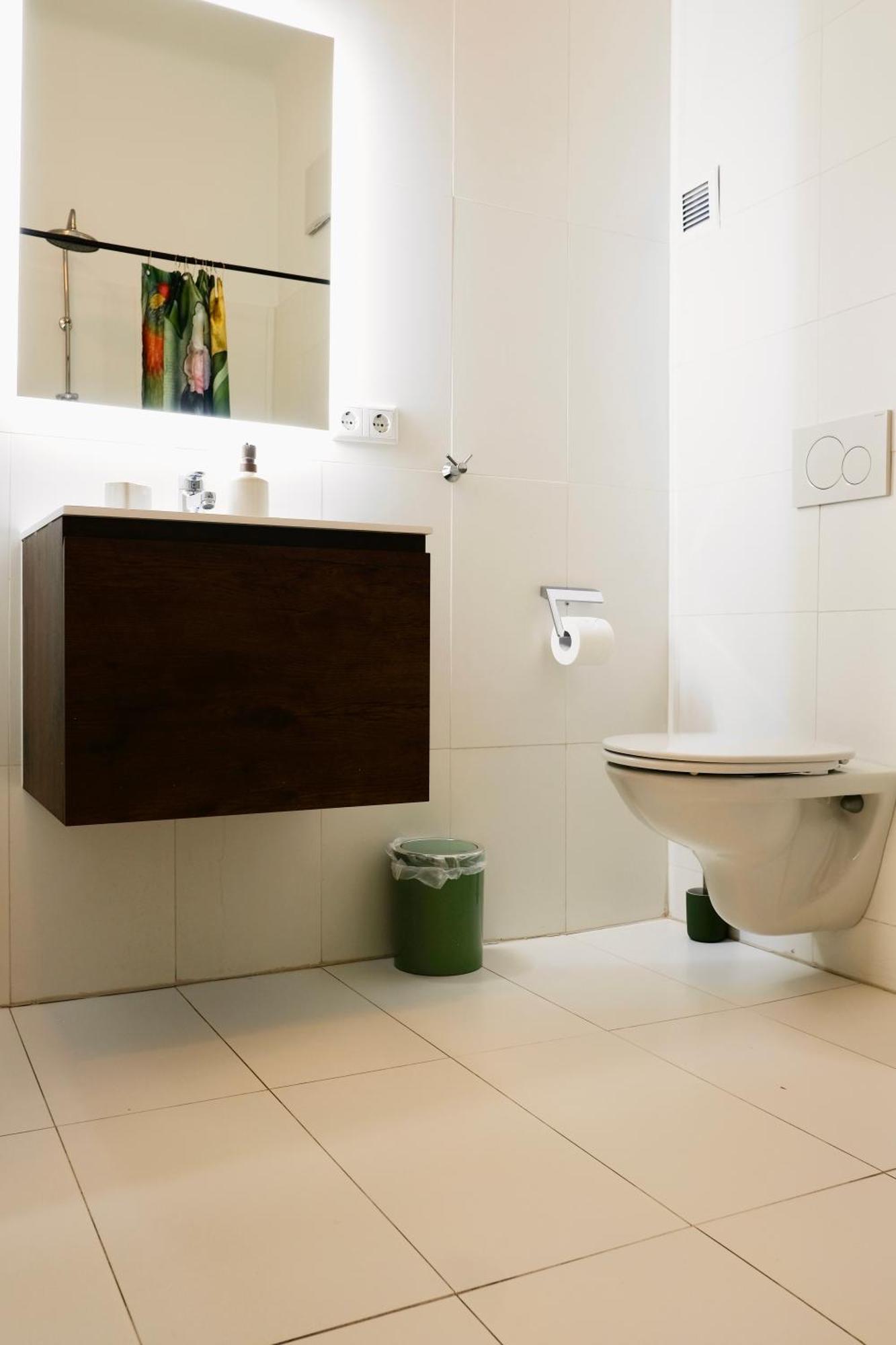 Stilvolles Apartment In Zentraler Lage - Free Parking Graz Bagian luar foto